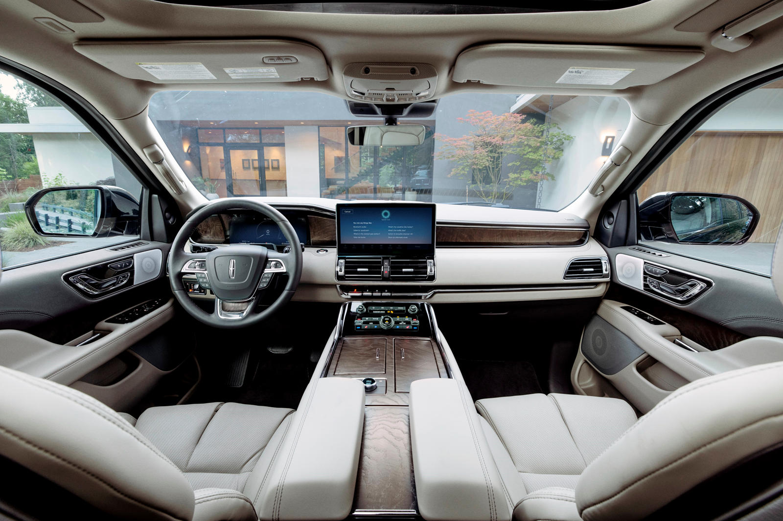 a look inside the new Lincoln Navigator in Austin