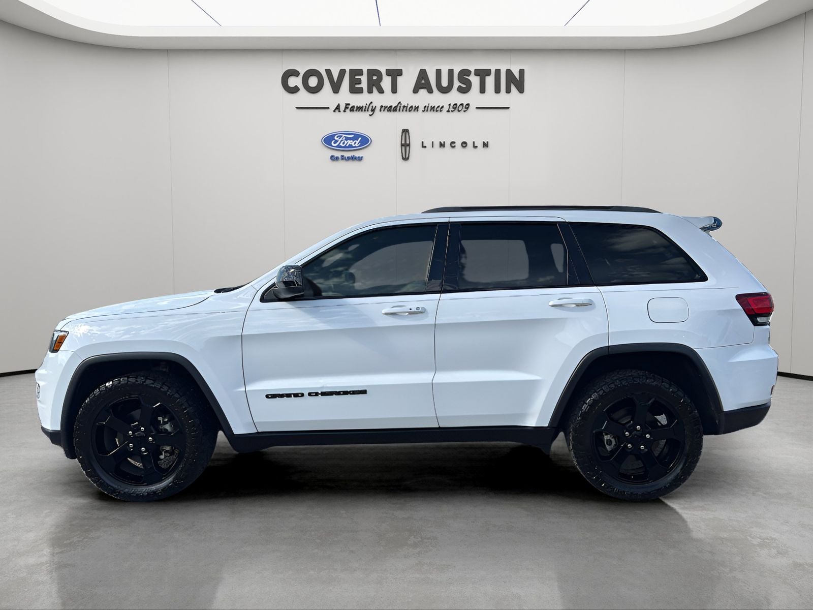 2019 Jeep Grand Cherokee Laredo