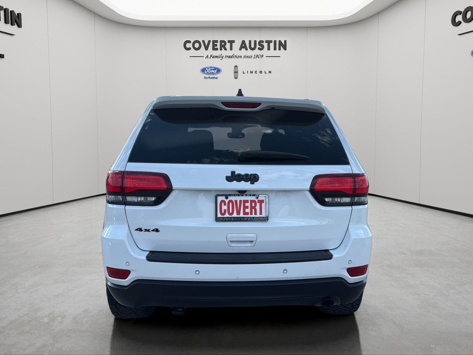 2019 Jeep Grand Cherokee Laredo
