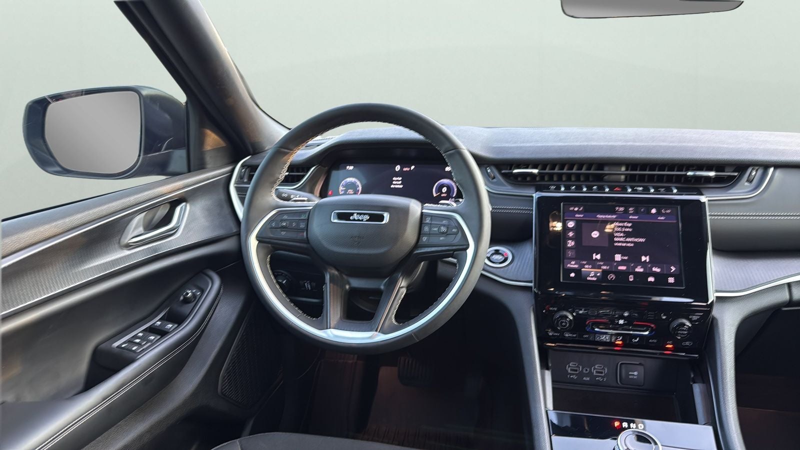 2025 Jeep Grand Cherokee Laredo X