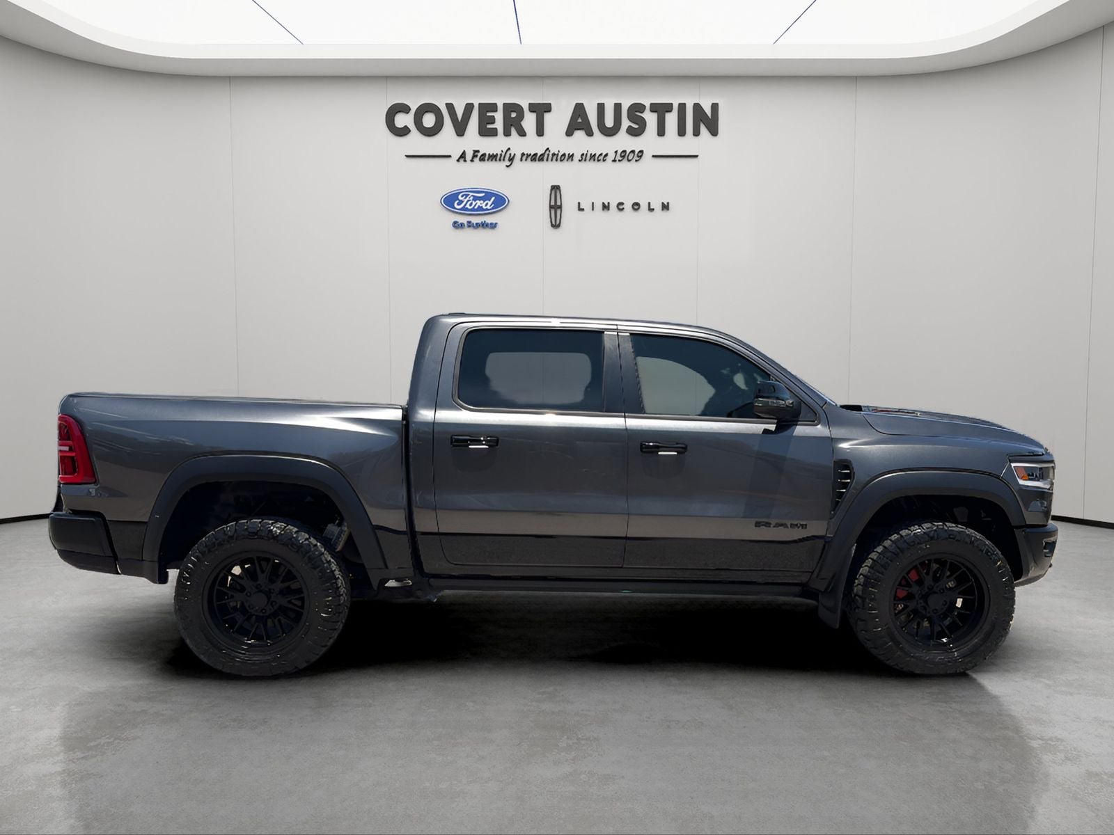 2025 RAM 1500 RHO