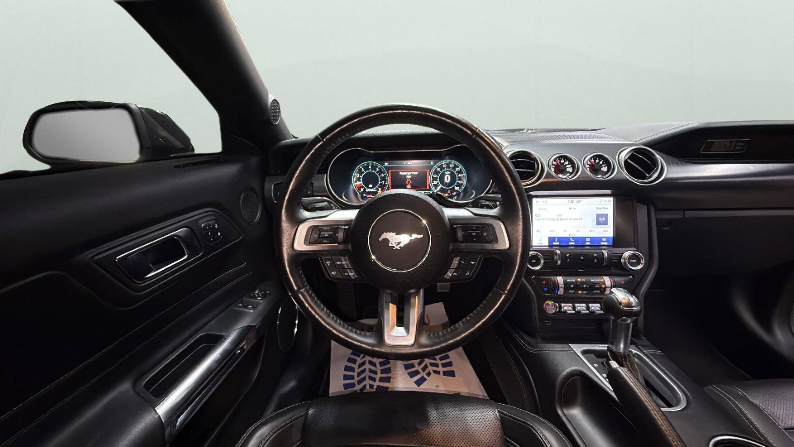 2022 Ford Mustang Mach 1