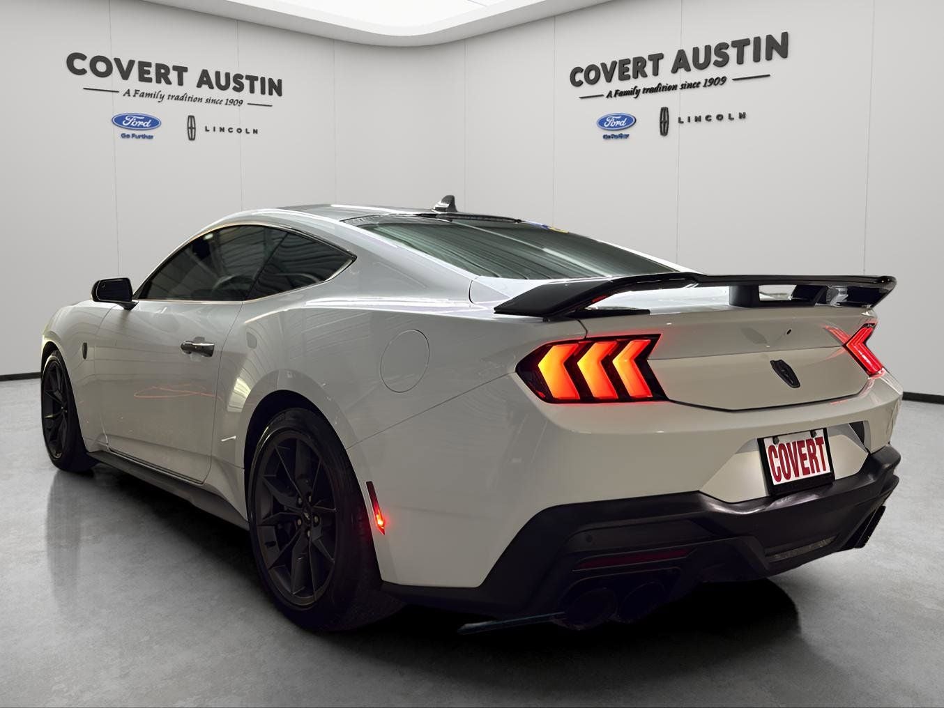 2024 Ford Mustang Dark Horse