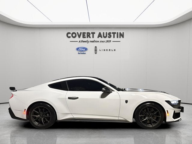 2024 Ford Mustang Dark Horse