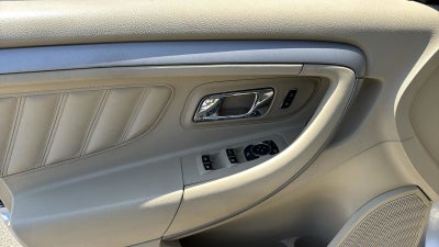 2014 Ford Taurus SEL