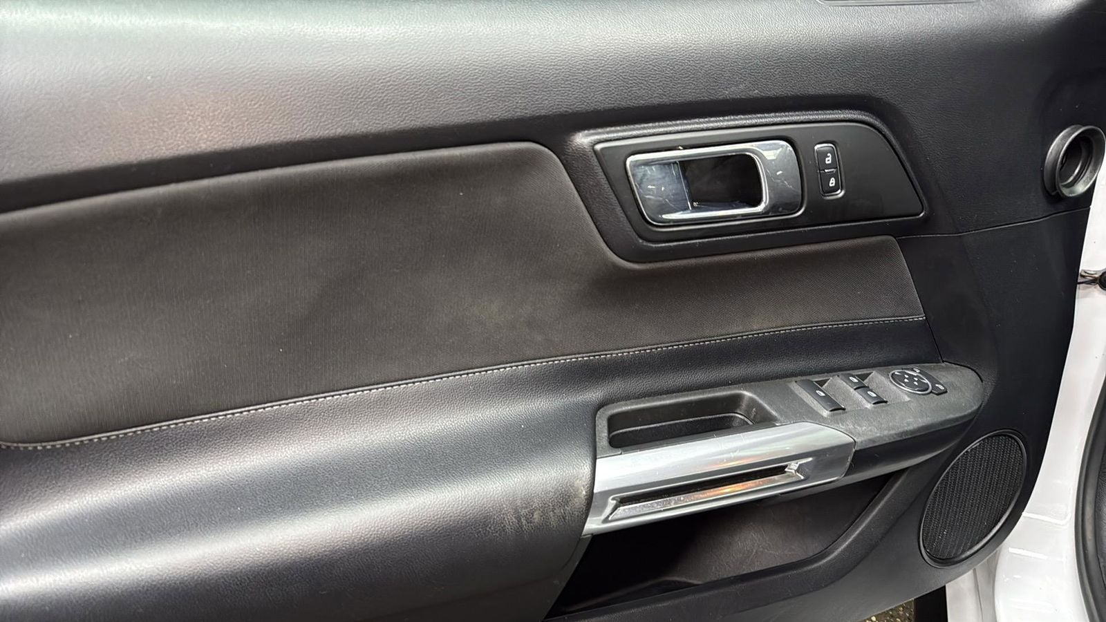 2016 Ford Mustang V6