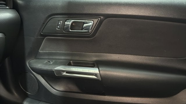 2016 Ford Mustang V6