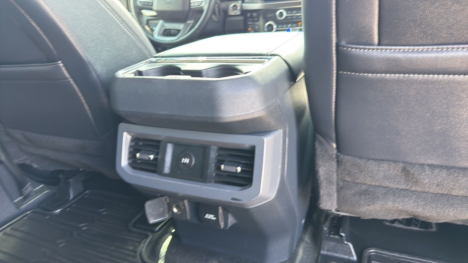 2024 Ford F-550SD Lariat DRW