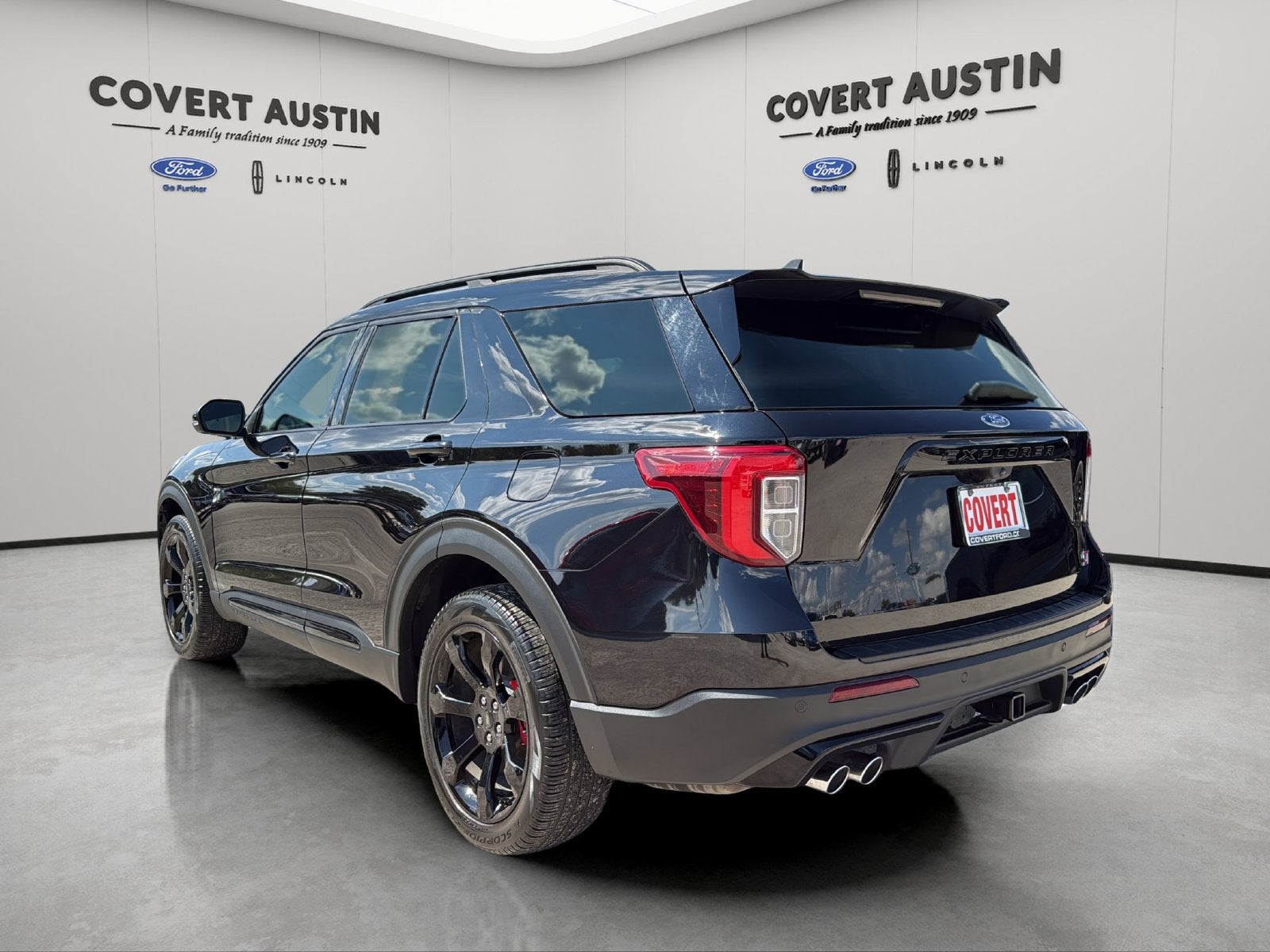 2023 Ford Explorer ST