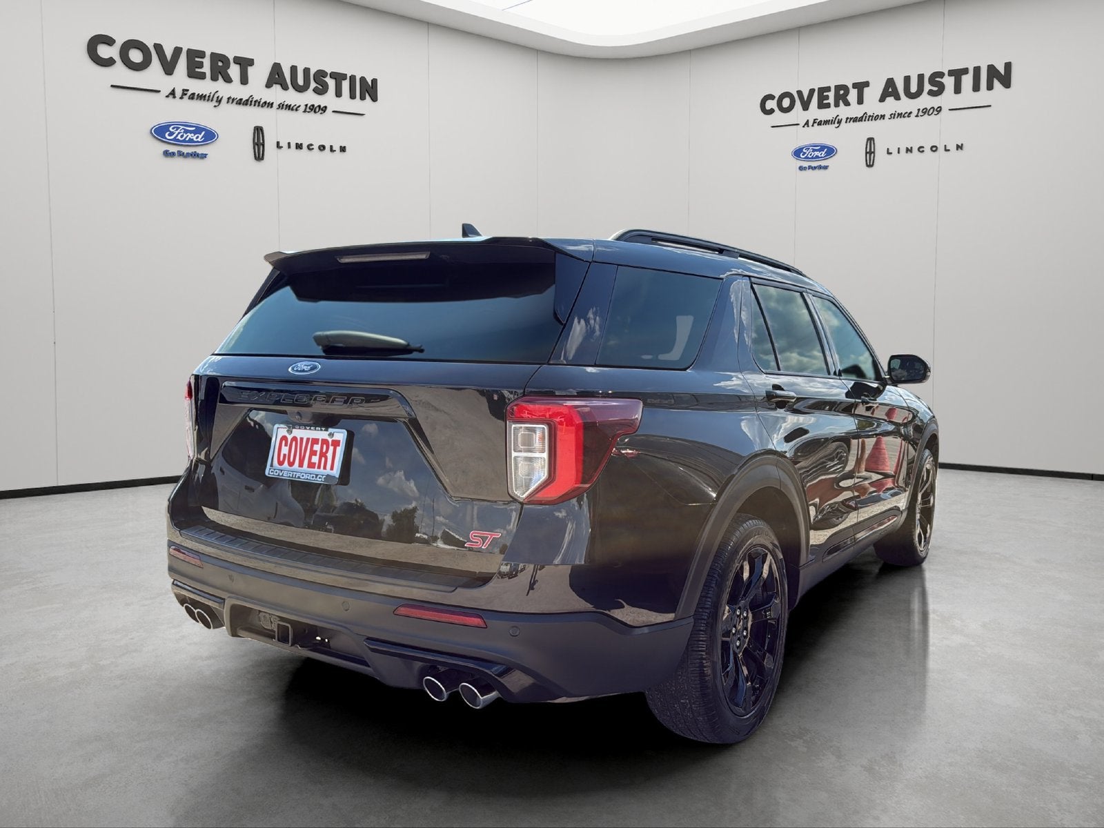 2023 Ford Explorer ST