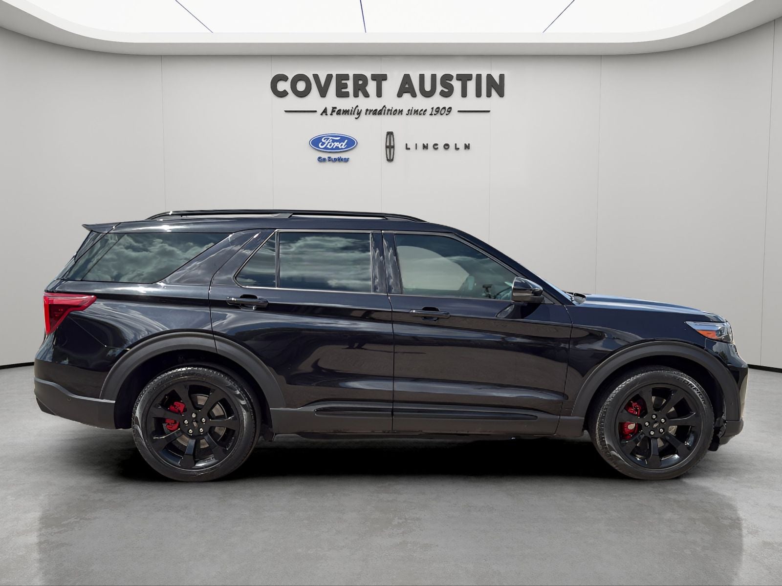 2020 Ford Explorer ST