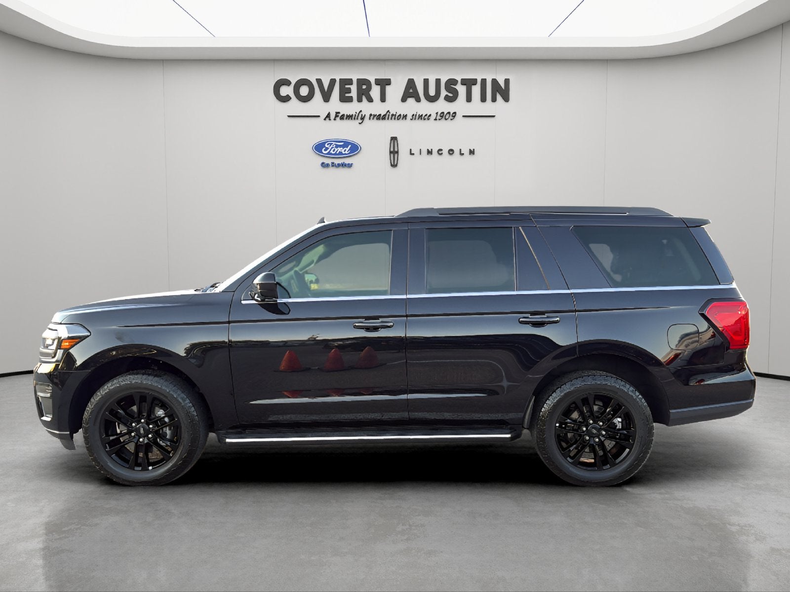 2023 Ford Expedition XLT