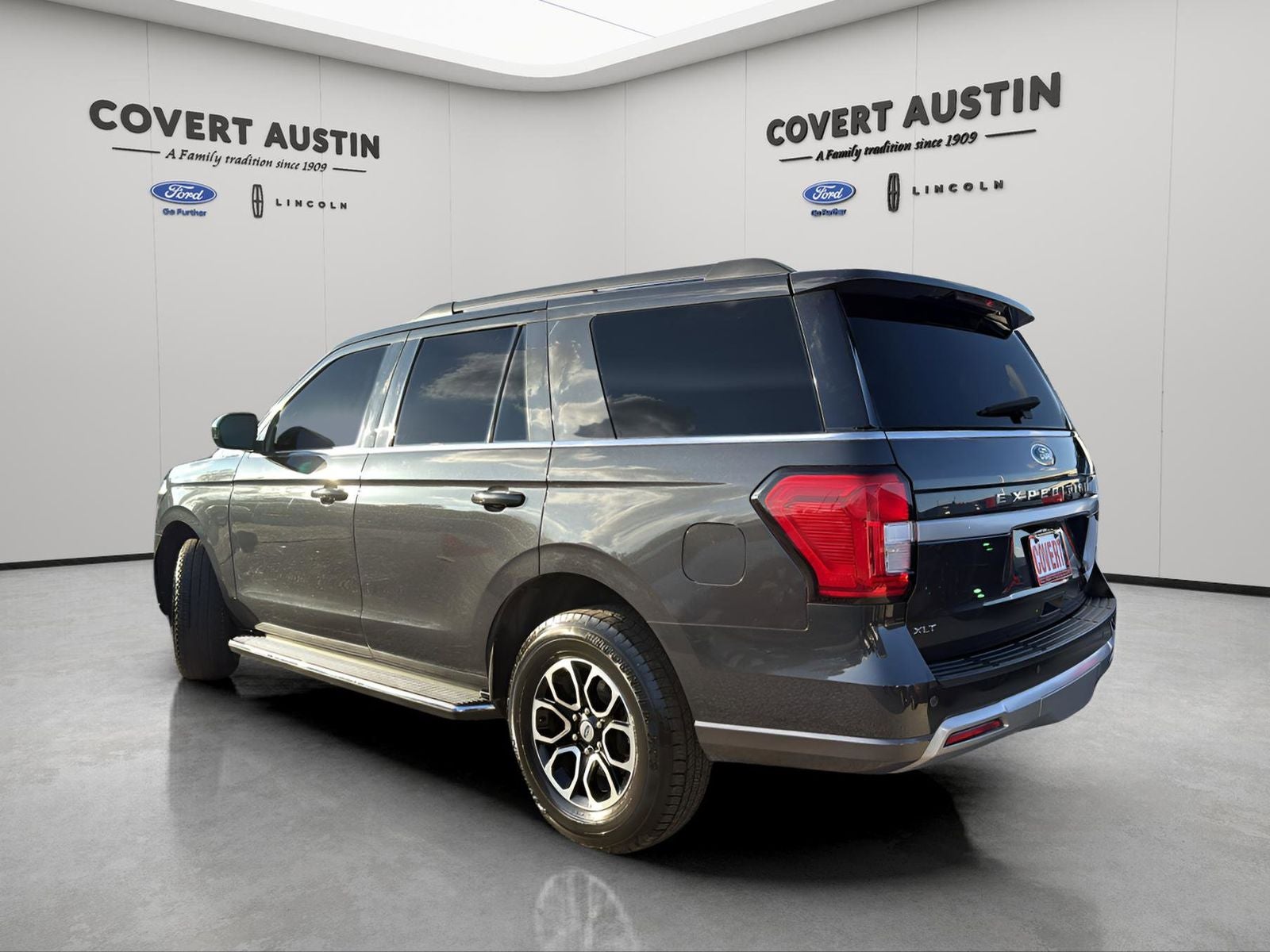 2023 Ford Expedition XLT