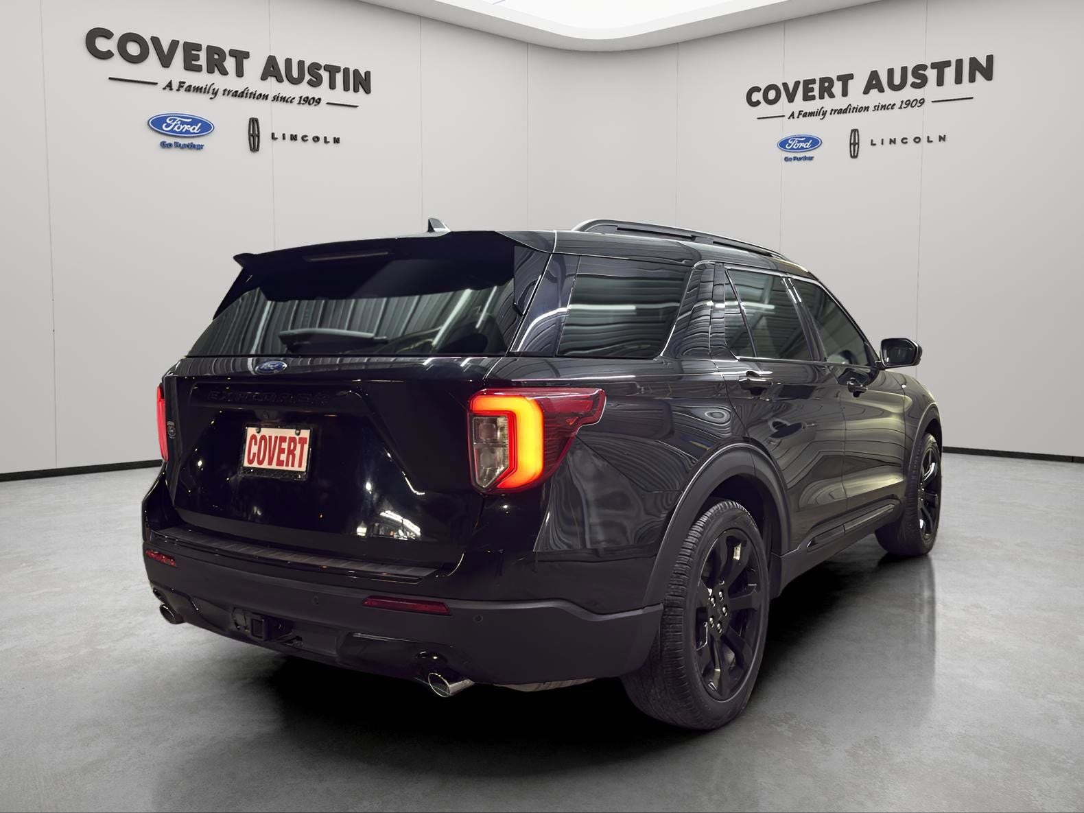 2023 Ford Explorer ST-Line