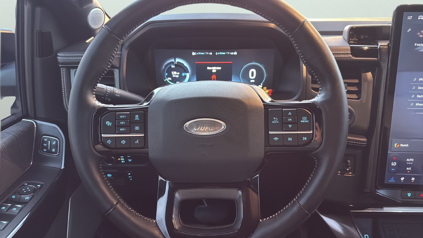 2023 Ford F-150 Lightning Platinum