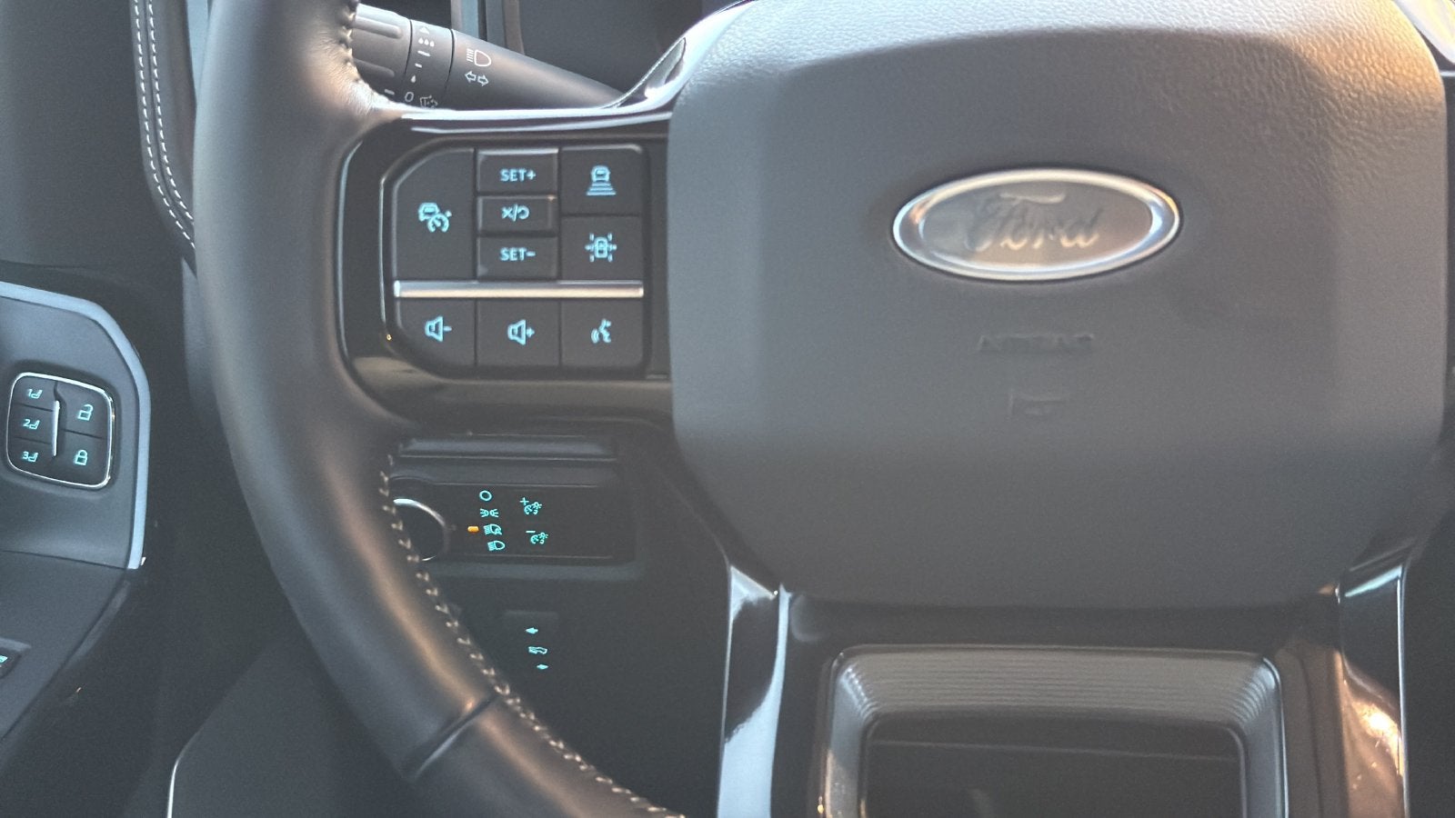 2023 Ford F-150 Lightning Platinum