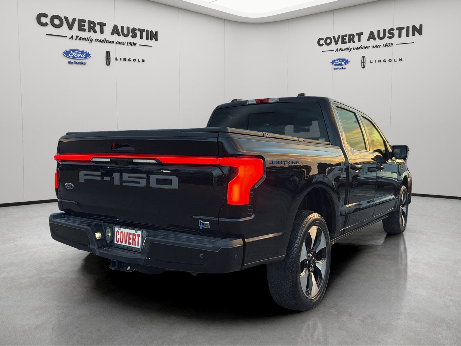 2023 Ford F-150 Lightning Platinum