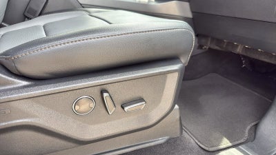 2024 Ford F-150 Lightning Lariat