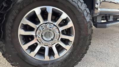 2022 Ford F-250SD Lariat