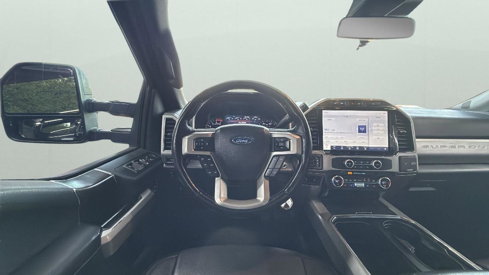 2022 Ford F-350SD Lariat