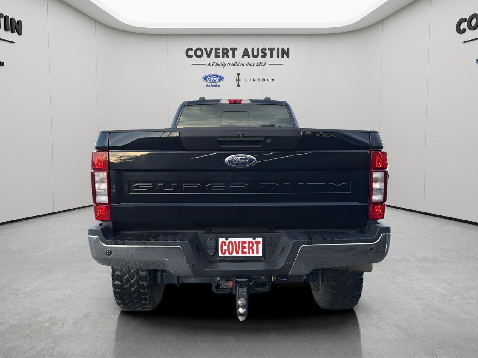 2022 Ford F-350SD Lariat