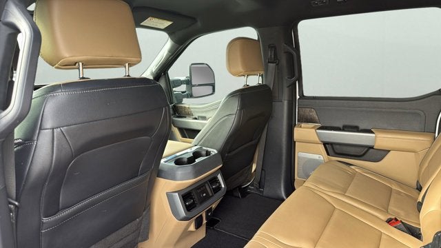 2023 Ford F-350SD Lariat