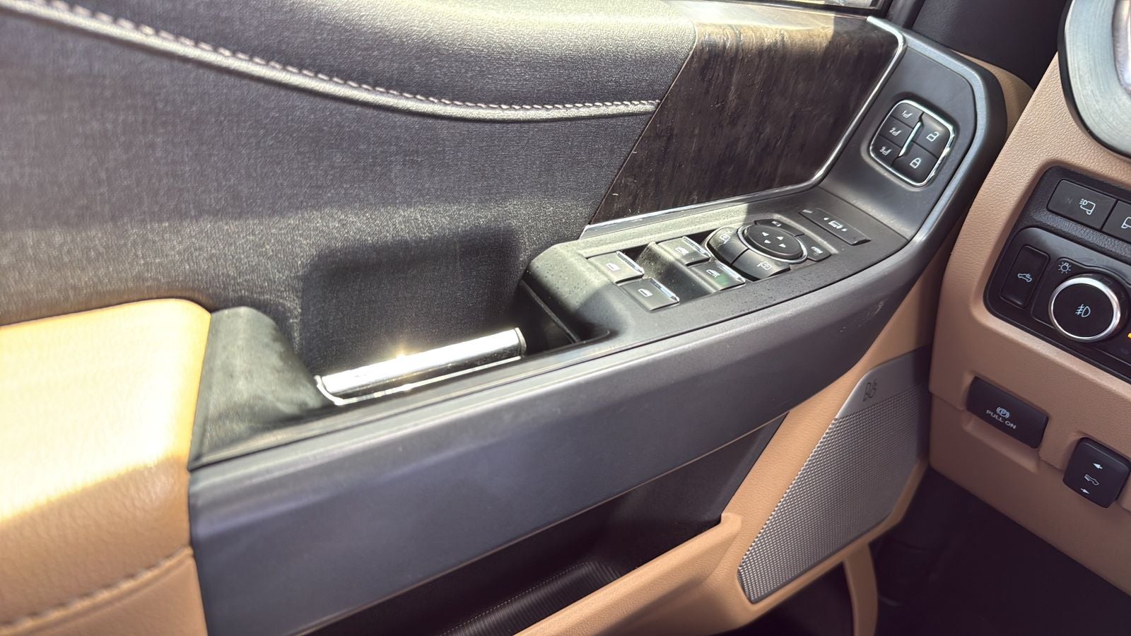 2024 Ford F-450SD Lariat DRW