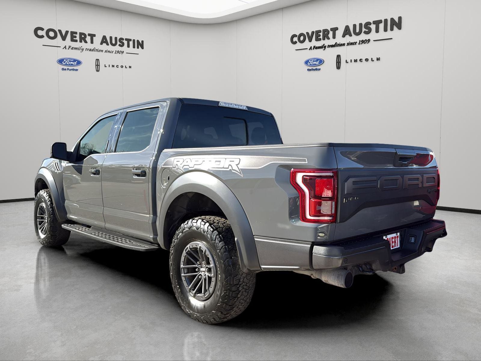 2020 Ford F-150 Raptor