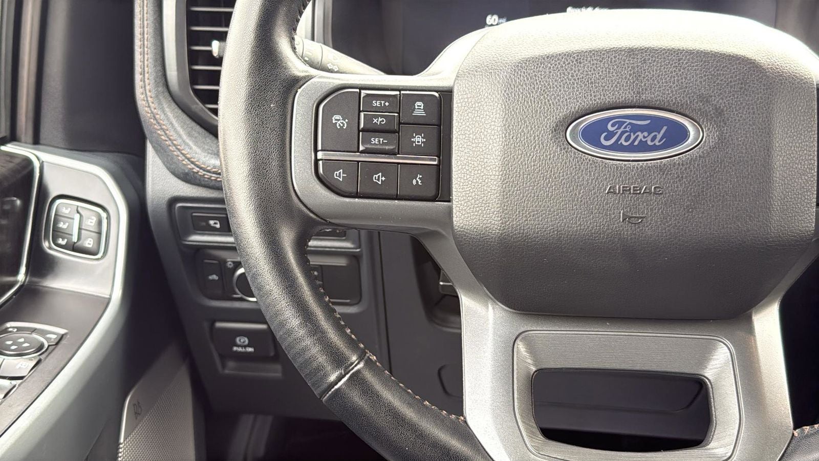 2022 Ford F-150 Lightning Lariat