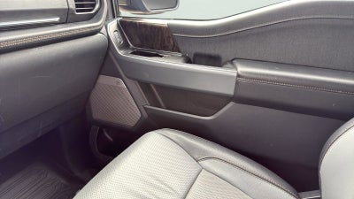 2022 Ford F-150 Lightning Lariat