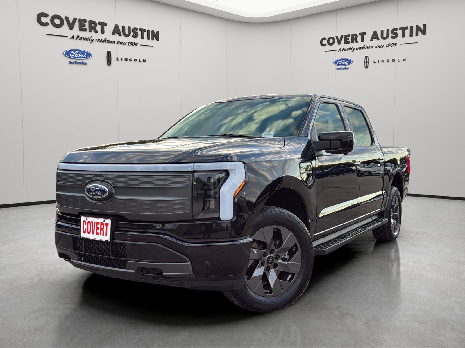 2023 Ford F-150 Lightning Lariat