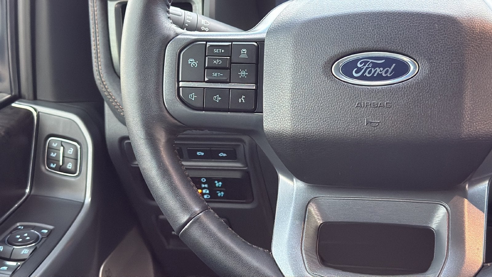 2023 Ford F-150 Lightning Lariat
