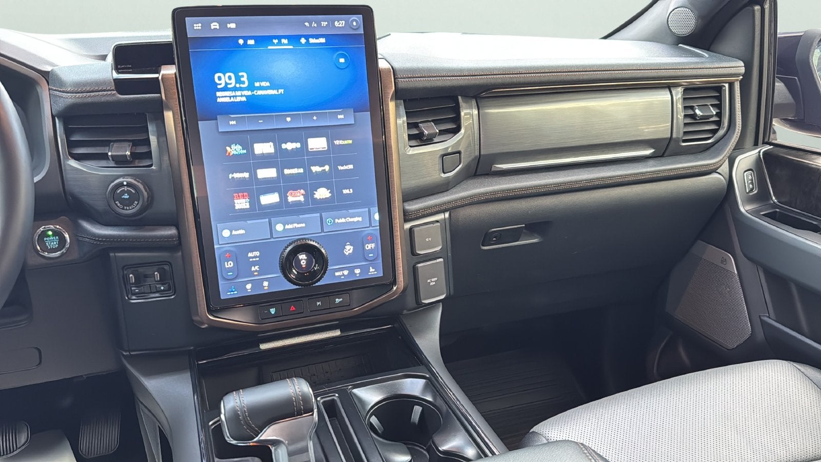 2023 Ford F-150 Lightning Lariat