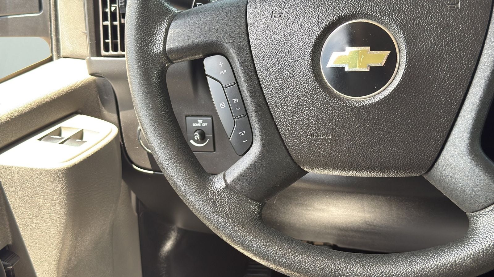 2018 Chevrolet Express 3500 LT Passenger