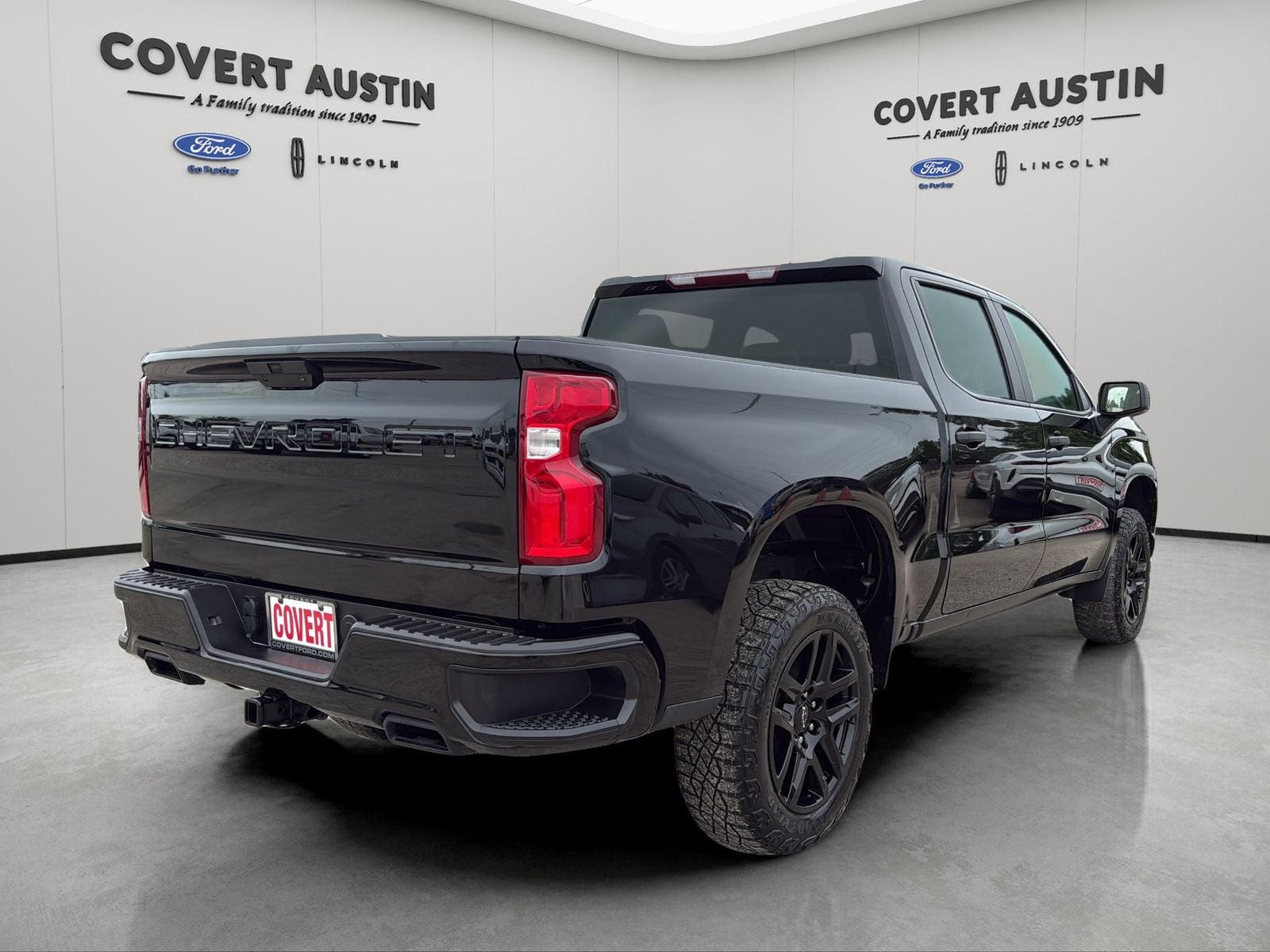 2022 Chevrolet Silverado 1500 LTD Custom Trail Boss