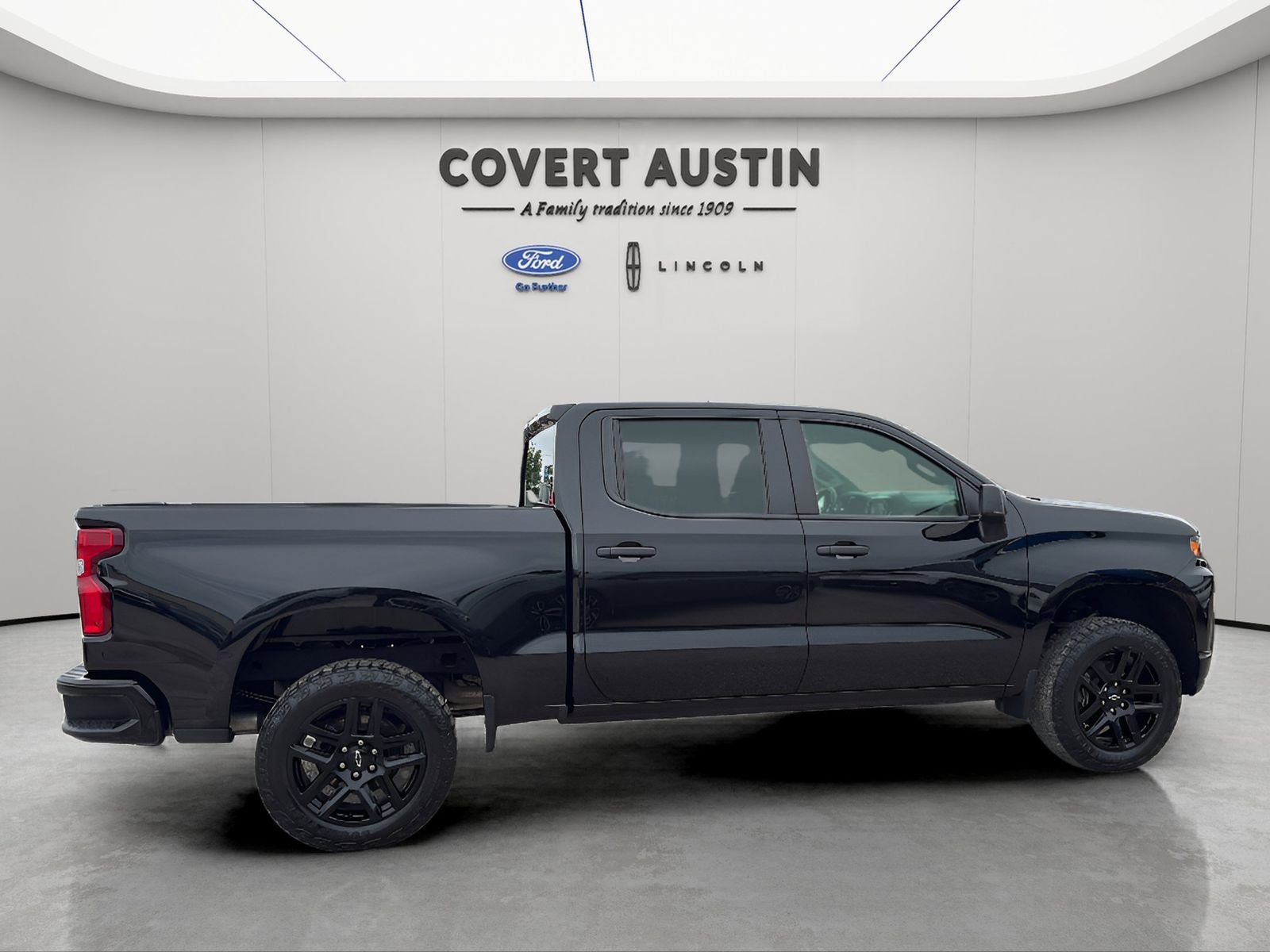 2022 Chevrolet Silverado 1500 LTD Custom Trail Boss
