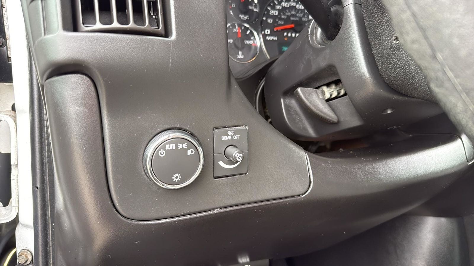 2011 Chevrolet Express 2500 Work Van Cargo