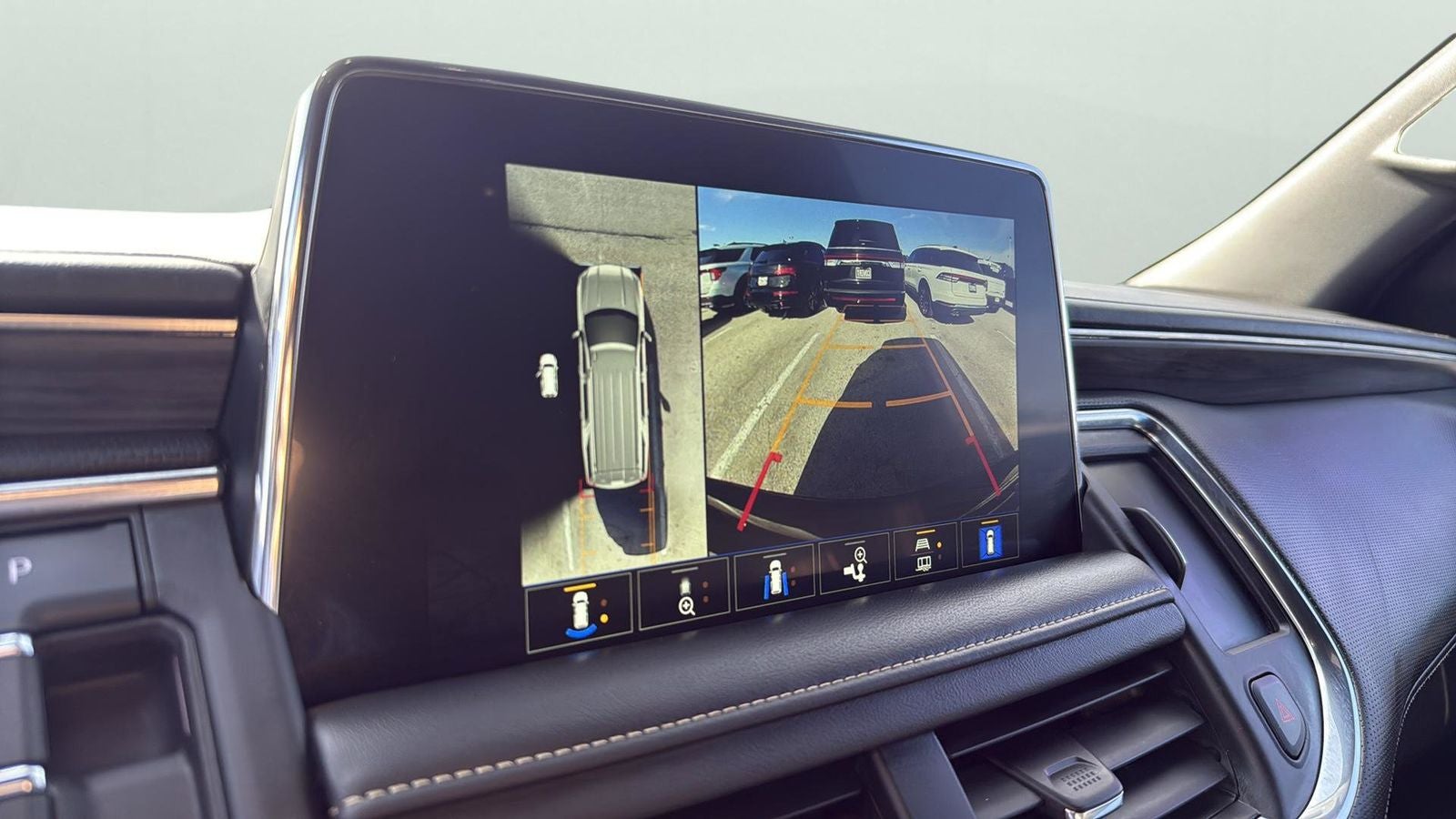 2022 GMC Yukon XL SLT