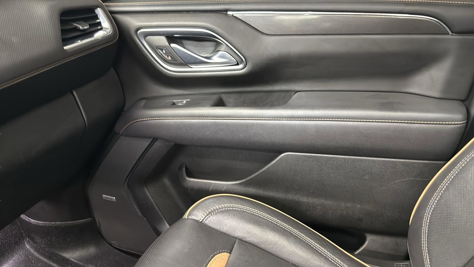 2023 GMC Yukon XL AT4