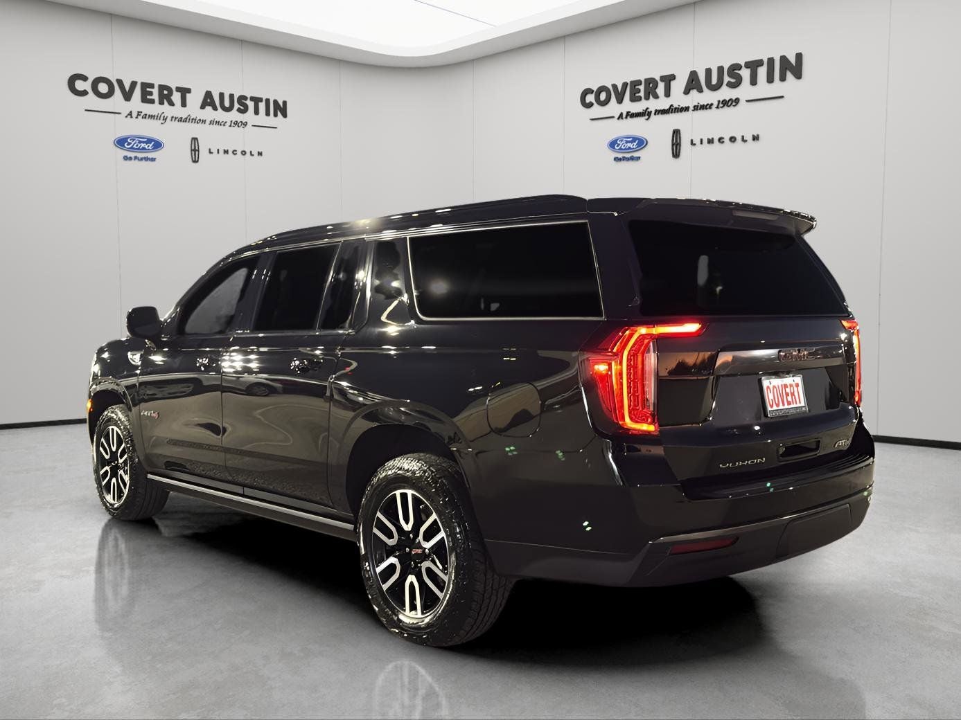 2023 GMC Yukon XL AT4