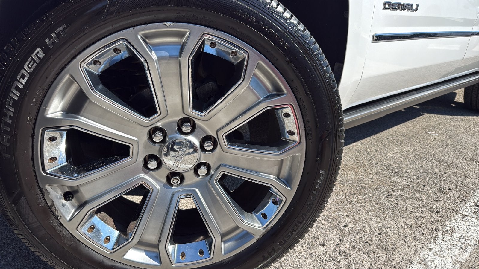 2017 GMC Yukon XL Denali