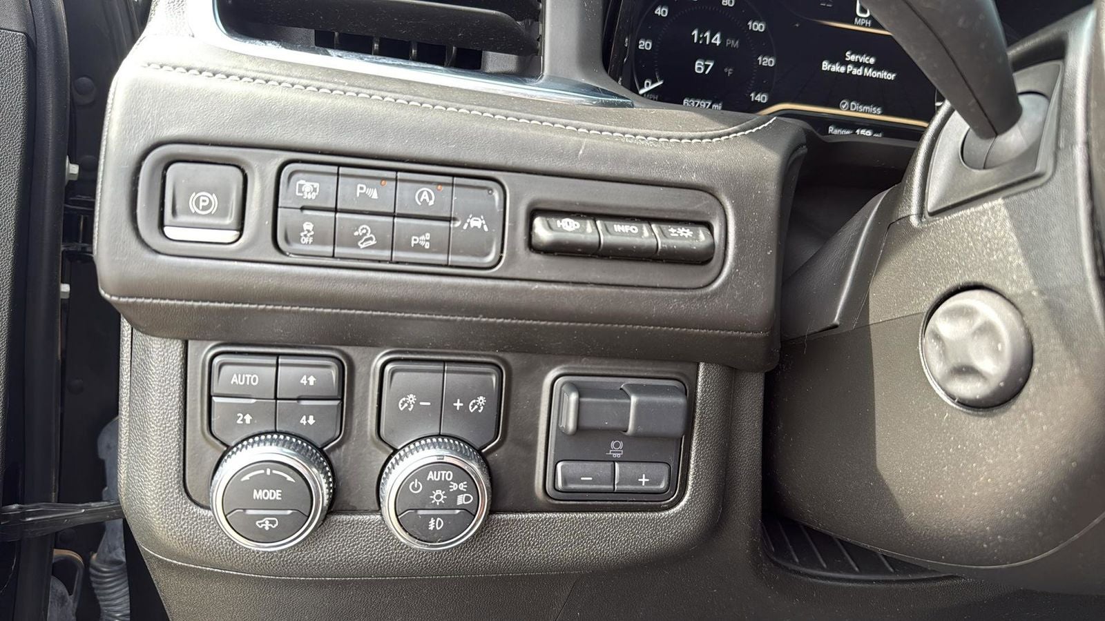 2023 GMC Yukon XL Denali Ultimate