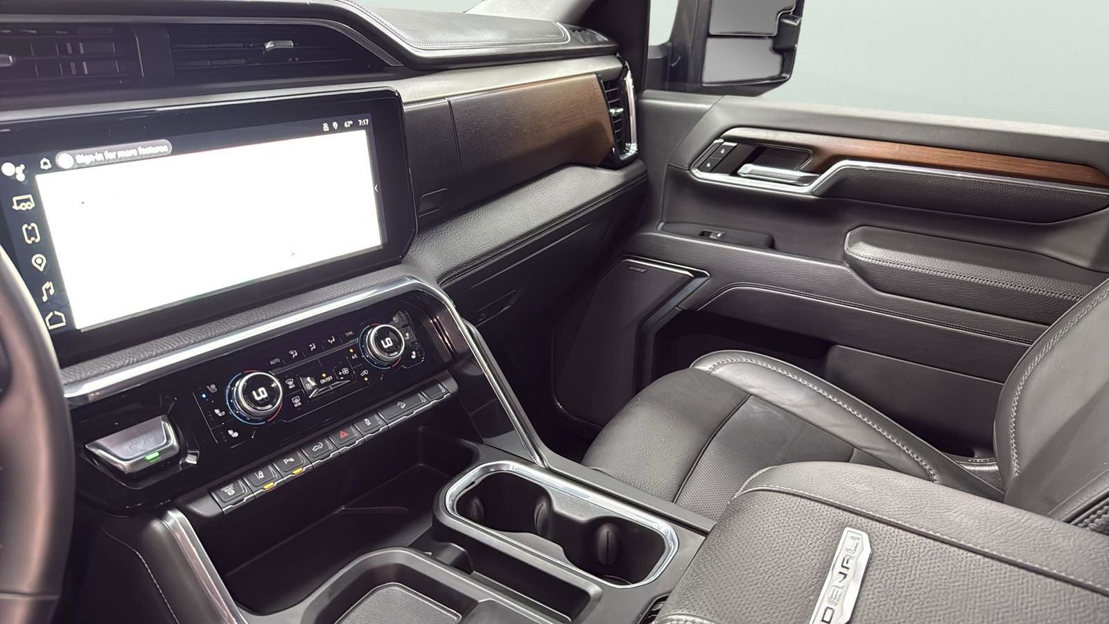 2024 GMC Sierra 2500HD Denali