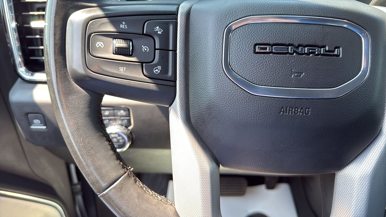 2024 GMC Sierra 3500HD Denali