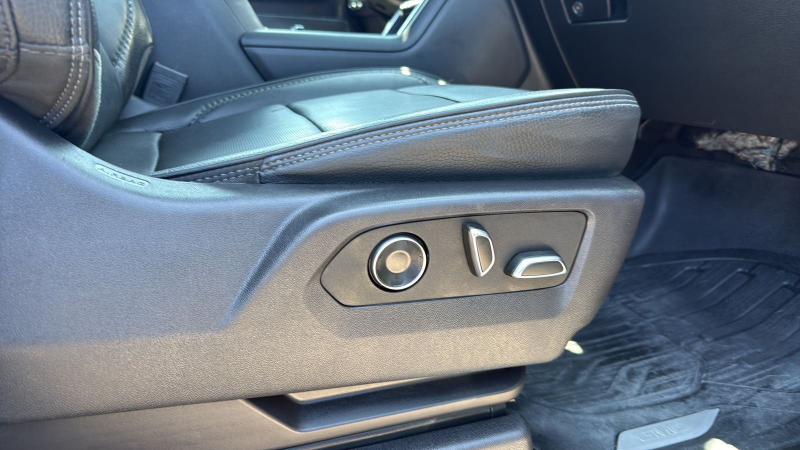 2024 GMC Sierra 3500HD Denali