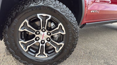 2024 GMC Canyon AT4