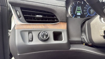 2018 Cadillac Escalade Luxury