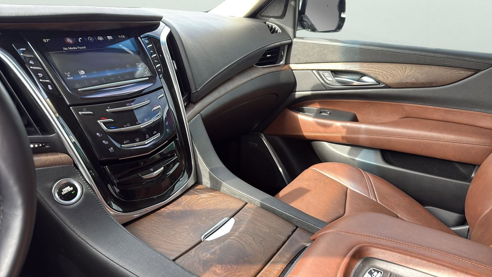 2018 Cadillac Escalade Luxury