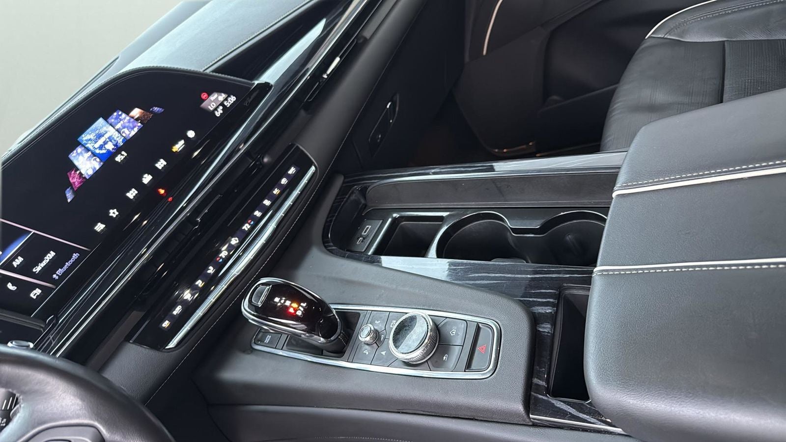 2022 Cadillac Escalade Sport