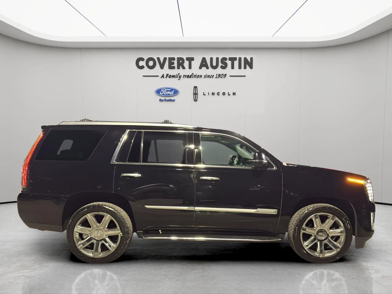 2020 Cadillac Escalade Luxury